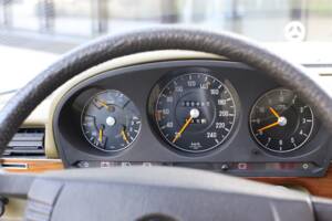 Bild 43/76 von Mercedes-Benz 280 SE (1977)