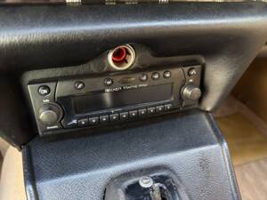 Bild 19/29 von Jaguar E-Type V12 (2+2) (1972)