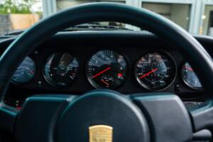 Image 26/50 of Porsche 911 Turbo LE (1989)