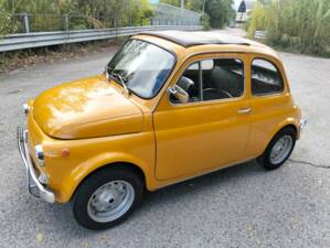 Image 22/33 of FIAT 500 L (1970)