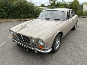 Bild 1/40 von Jaguar XJ 6 4.2 (1971)