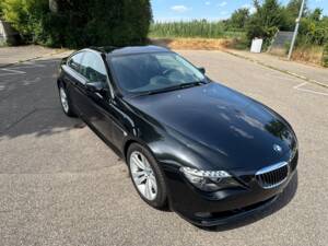 Bild 8/99 von BMW 650i (2007)