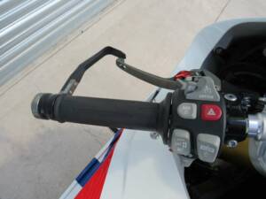 Image 11/47 de BMW S 1000RR 'TYCO' BSB Race Replica (2017)