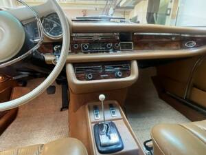 Bild 10/82 von Mercedes-Benz 280 SE 3,5 (1970)