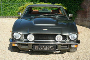 Image 24/50 of Aston Martin V8 (1980)