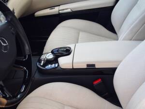 Bild 32/35 von Mercedes-Benz S 600 L (2008)