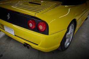 Image 56/100 of Ferrari F 355 Spider (1999)