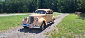 Bild 5/22 von Chrysler Royal Sedan (1938)