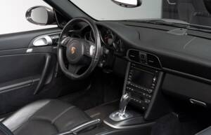 Bild 24/50 von Porsche 911 Carrera 4 (2011)