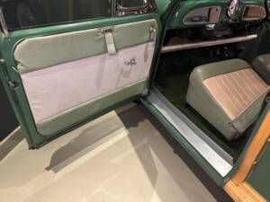 Bild 33/76 von Morris Minor 1000 Traveller (1964)