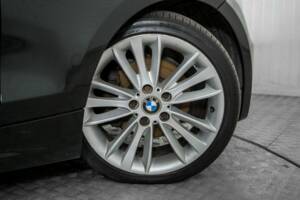 Image 44/50 de BMW 120i (2008)