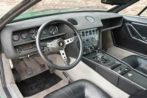 Immagine 2/50 di Lamborghini Jarama 400 GT S (1972)