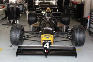 Bild 7/28 von Tyrrell 017 (1988)