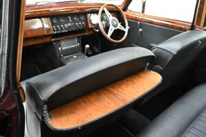 Bild 38/48 von Jaguar Mk II 3.4 (1963)