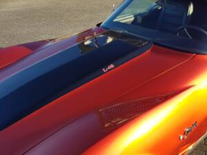 Image 11/24 of Chevrolet Corvette Stingray (1976)