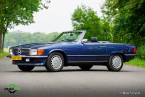 Immagine 1/60 di Mercedes-Benz 420 SL (1987)