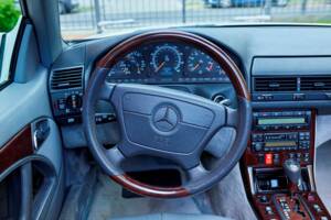 Image 130/171 of Mercedes-Benz SL 600 (1996)