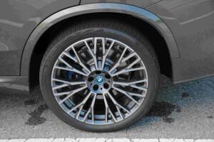 Bild 5/9 von BMW X5 xDrive50e (2023)