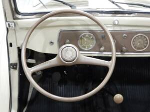 Image 6/15 of FIAT 500 C Topolino (1952)