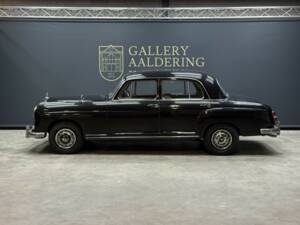 Image 9/50 of Mercedes-Benz 220 S (1955)
