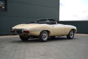 Imagen 32/50 de Jaguar E-Type (1969)