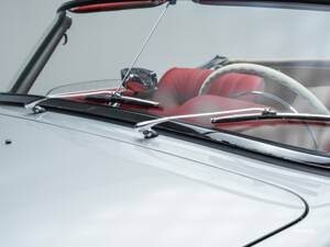 Image 12/44 of Mercedes-Benz 190 SL (1957)