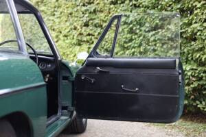 Bild 21/50 von MG MGB GT (1967)
