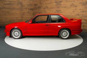 Image 9/19 of BMW M3 (1989)