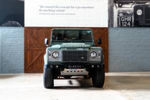 Image 3/24 of Land Rover Defender 110 (2013)
