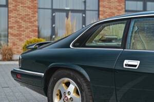 Image 16/55 de Jaguar XJS 6.0 (1994)