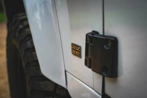 Image 37/50 of Land Rover Defender 90 (1997)