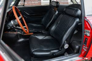 Image 11/17 of Alfa Romeo Giulia GT 1300 Junior (1971)