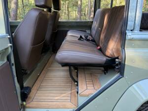 Bild 11/31 von Land Rover Defender 110 (2005)