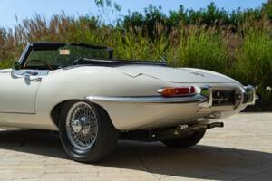 Bild 14/50 von Jaguar E-Type (1968)