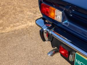Image 25/57 de Aston Martin V8 Vantage Volante (1989)