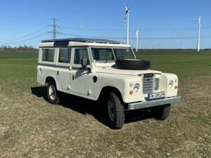 Afbeelding 1/8 van Land Rover 109 (1977)