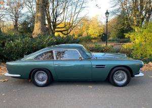 Image 49/50 de Aston Martin DB 4 (1963)