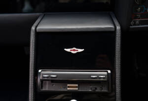 Bild 20/28 von Aston Martin Lagonda (1990)