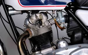 Image 50/83 of Norton 850 MKIII Roadster (1975)