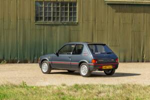 Imagen 37/50 de Peugeot 205 GTi 1.6 (1989)