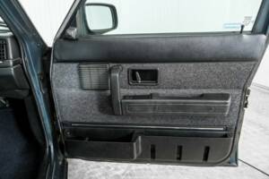 Immagine 34/50 di Volvo 240 GL (1990)