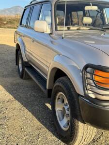 Immagine 6/45 di Toyota Land Cruiser FJ80 (1994)