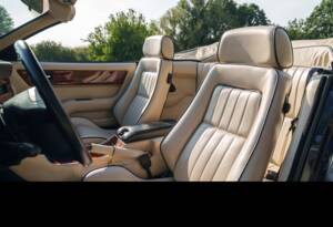 Image 22/26 of Aston Martin Virage Volante (1994)
