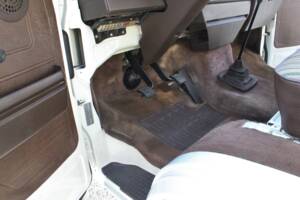 Bild 11/24 von Volkswagen T3 Camper 2.0 (1982)