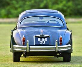 Image 15/50 of Jaguar XK 150 FHC (1960)