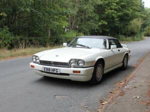 Image 3/20 de Jaguar XJS 5.3 V12 (1988)