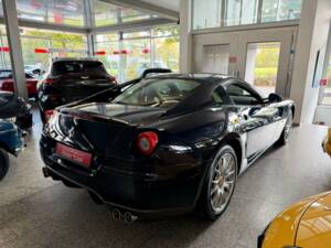 Bild 32/40 von Ferrari 599 GTB (2009)