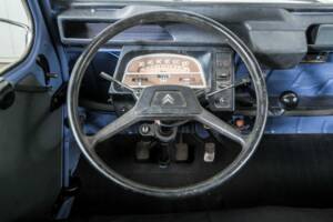 Image 8/50 of Citroën 2 CV 6 (1985)