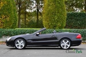 Immagine 2/50 di Mercedes-Benz SL 600 (2004)