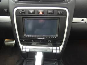 Immagine 47/99 di Porsche Cayenne GTS (2008)